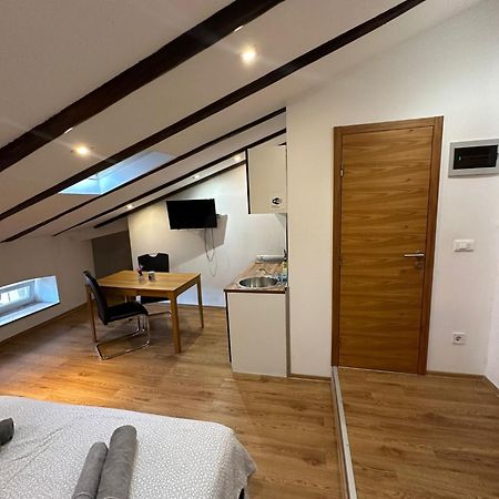 Apartment In The Heart Of プーラ エクステリア 写真