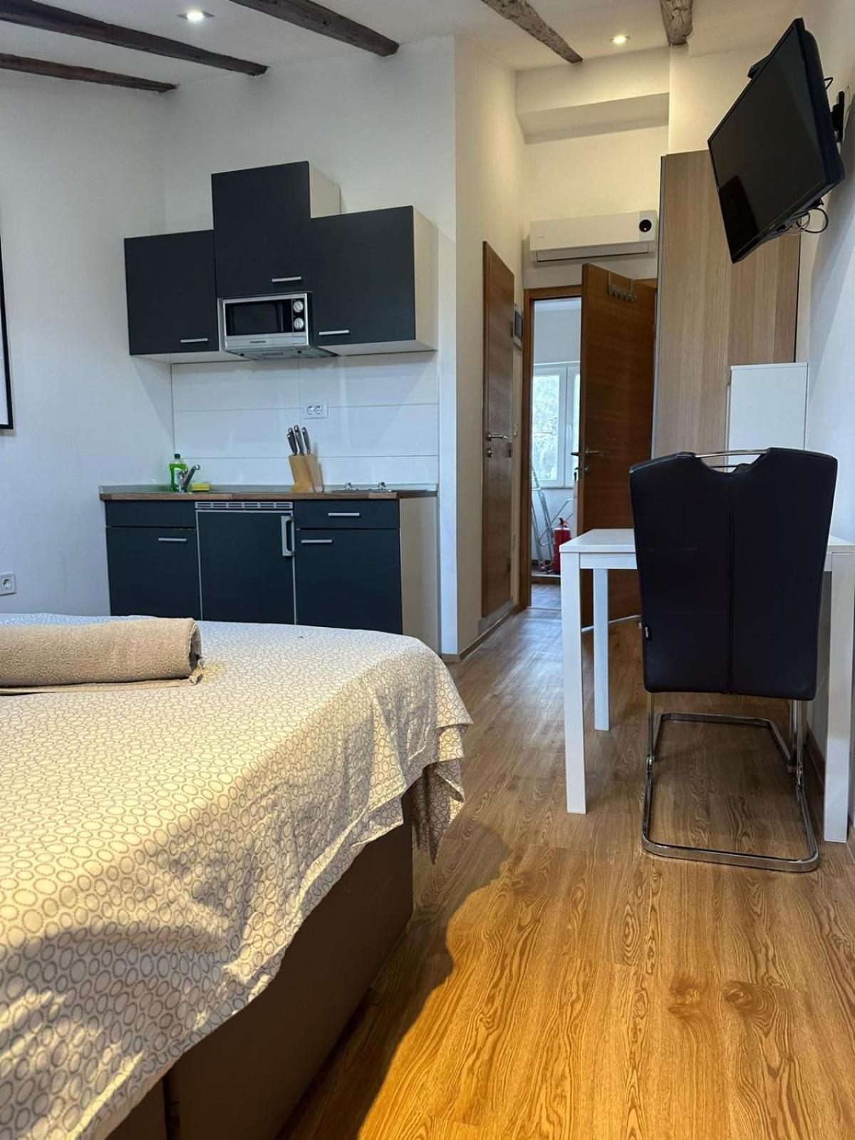 Apartment In The Heart Of プーラ エクステリア 写真